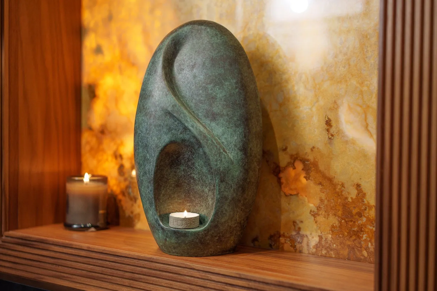 Pulvis Art Urns Eternity urna cineraria in bronzo patina verde