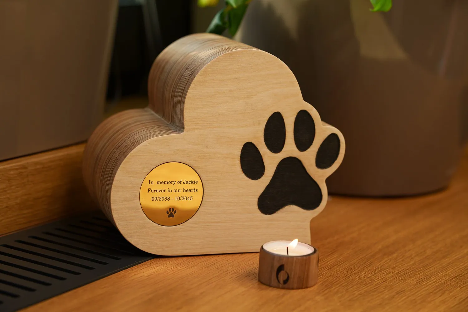 Pulvis Love Paw urna per animali in compensato con targhetta