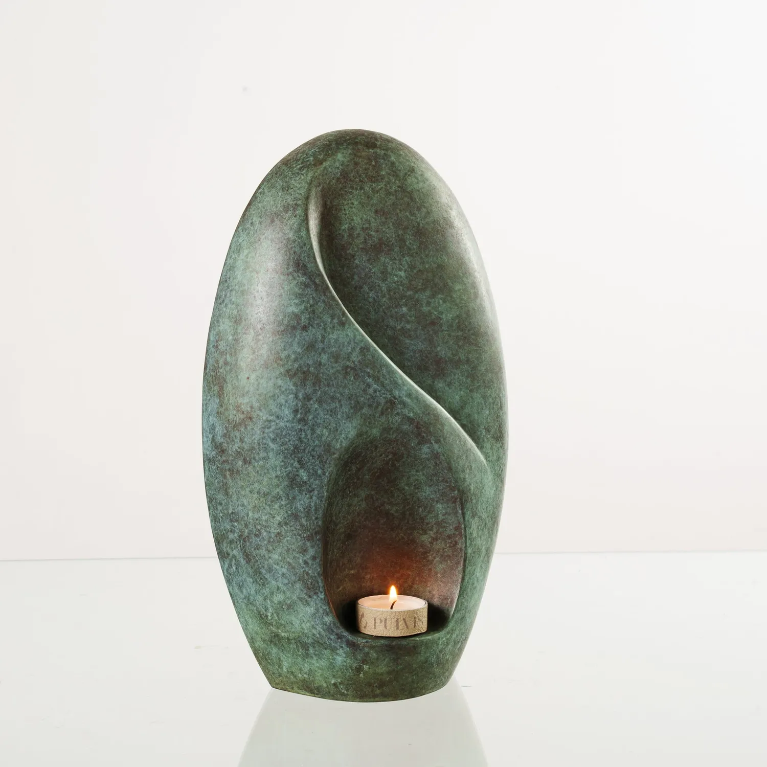 Pulvis Art Urns Eternity urna cineraria in bronzo patina verde
