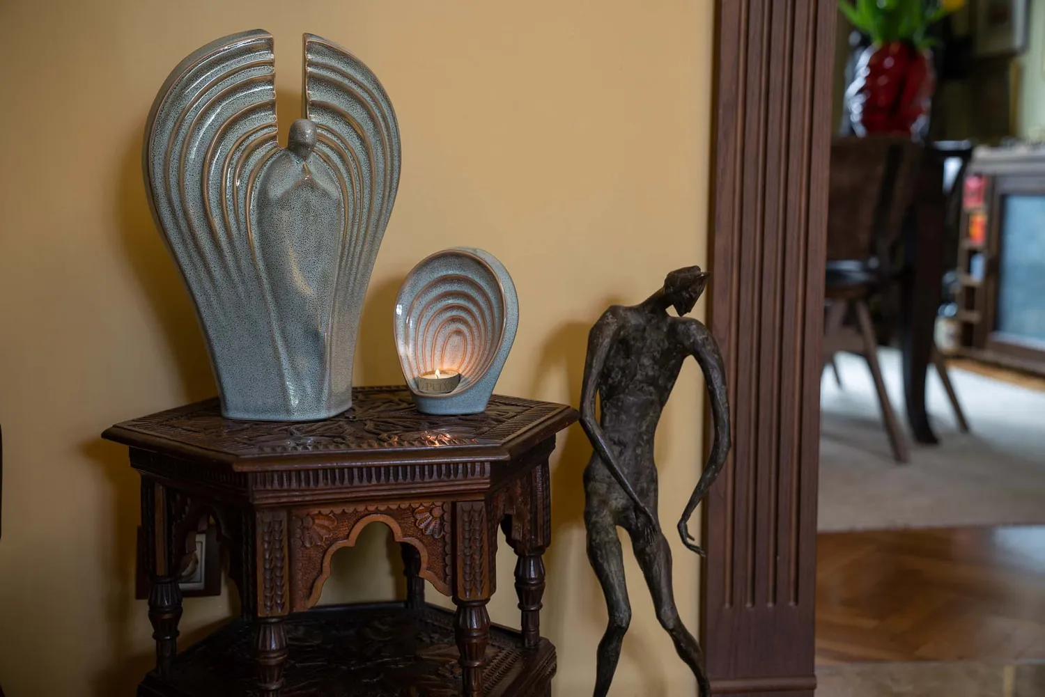 Pulvis Art Urns Guardian set urna cineraria grande e urna ricordo in ceramica
