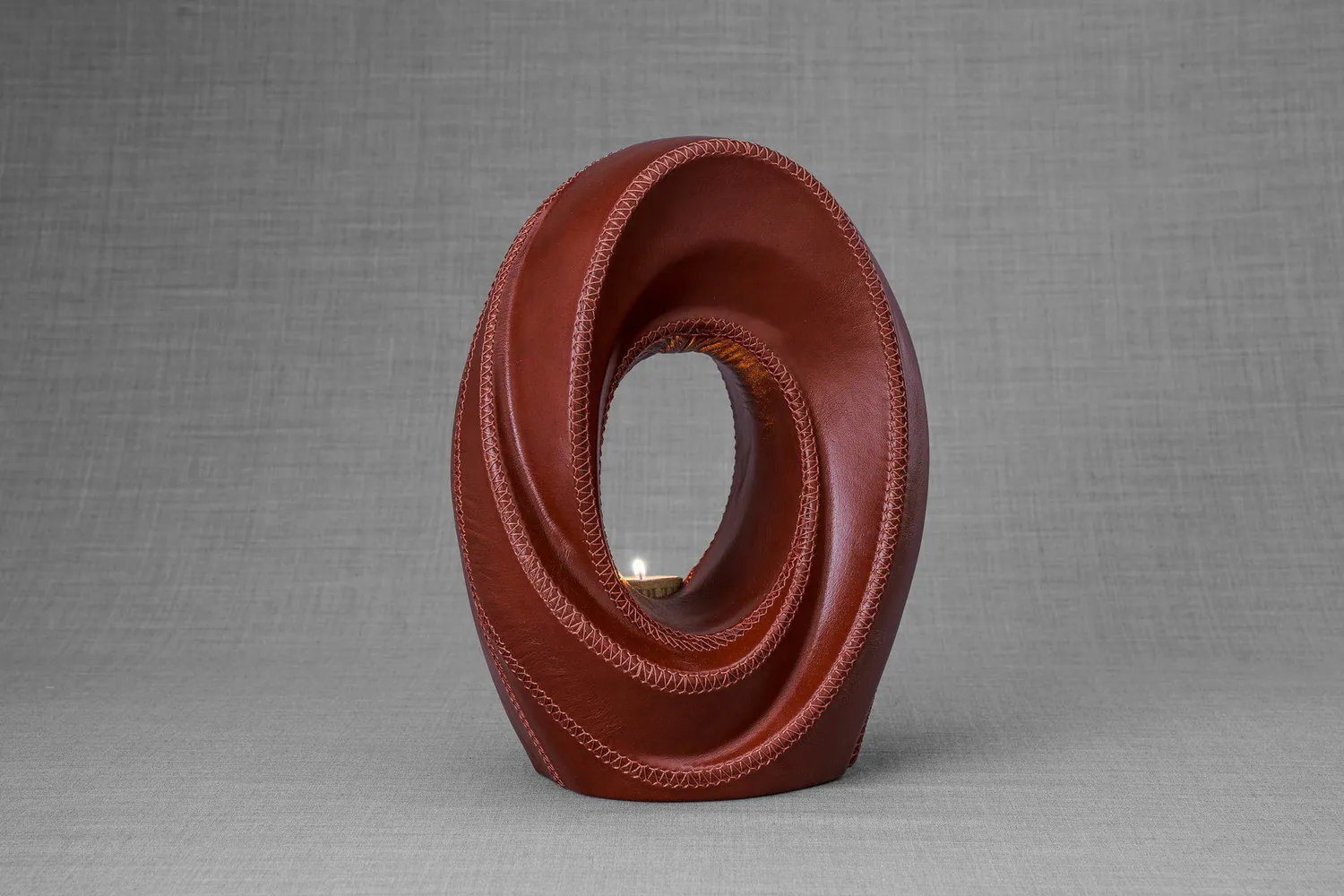 Pulvis Art Urns Il Passaggio PA-L urna pelle con candela