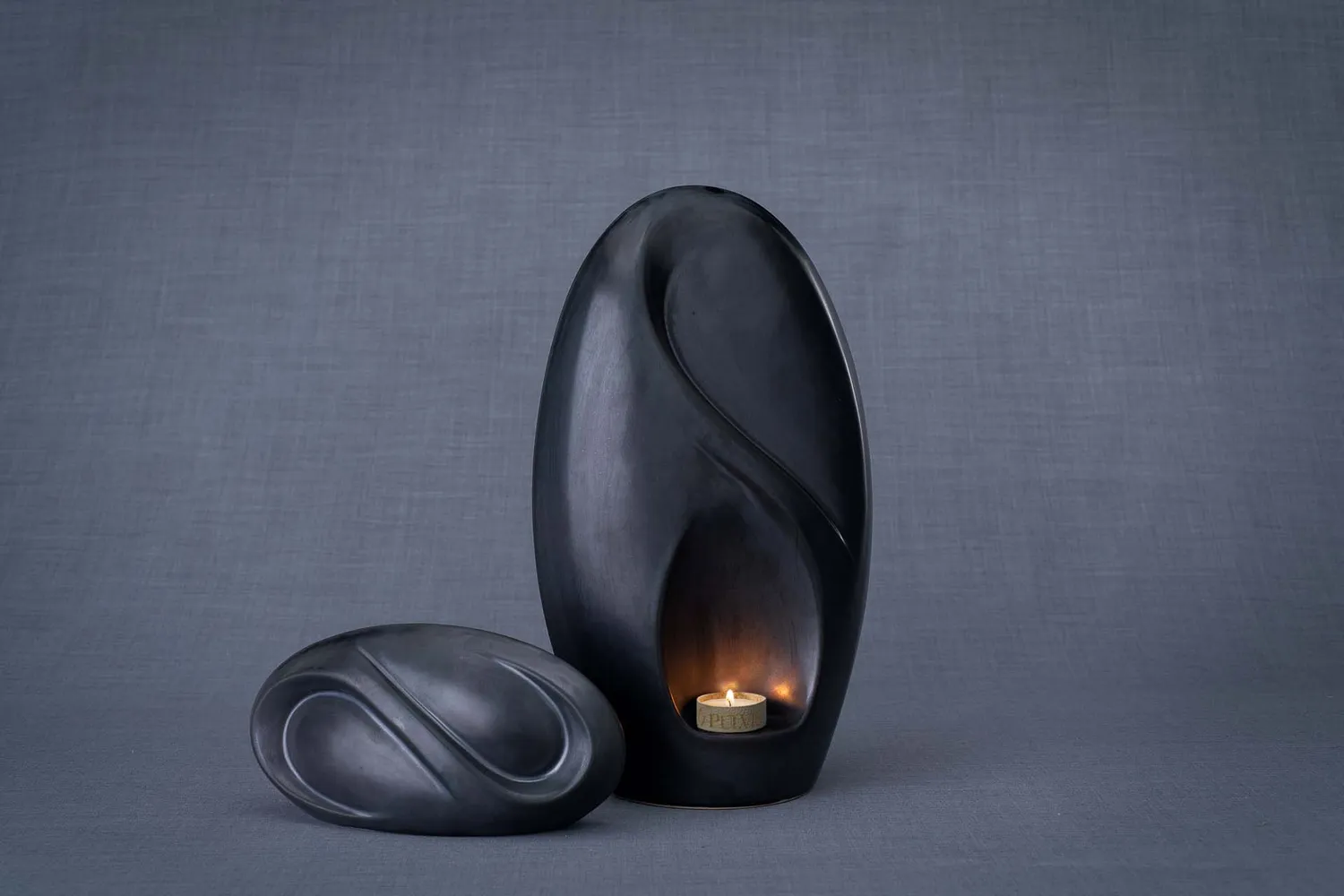 Pulvis Art Urns Eternity set urna grande e ricordo in ceramica