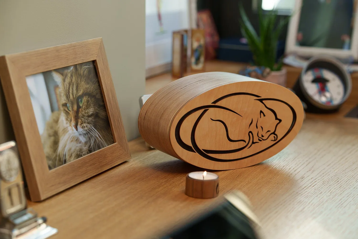 Pulvis Art Urns Gatto a riposo RES-WOOD urna legno