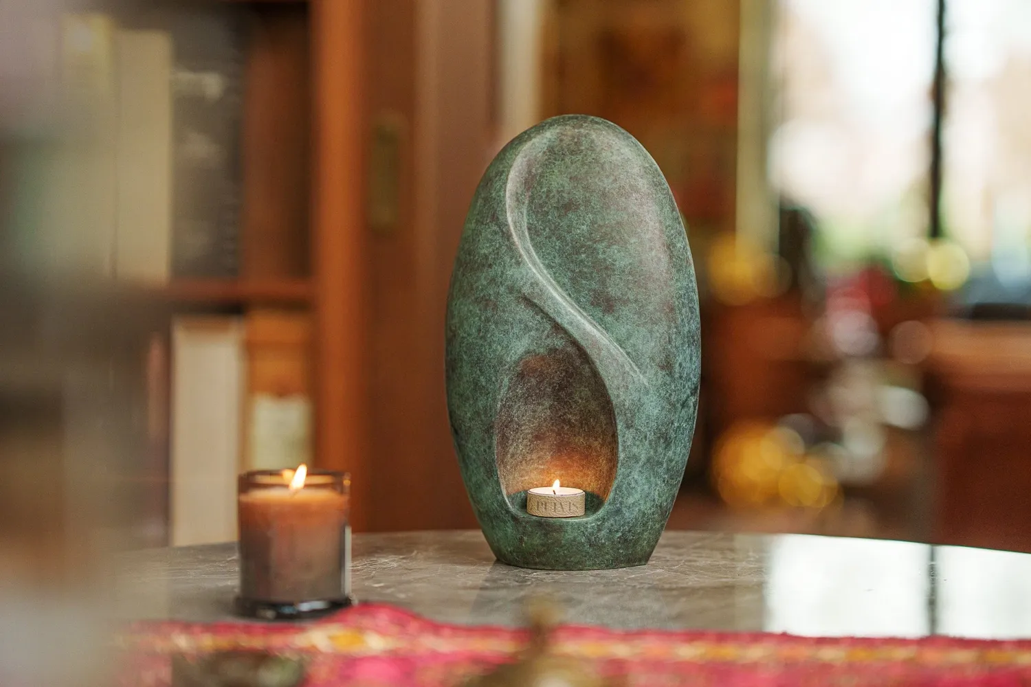Pulvis Art Urns Eternity urna cineraria in bronzo patina verde