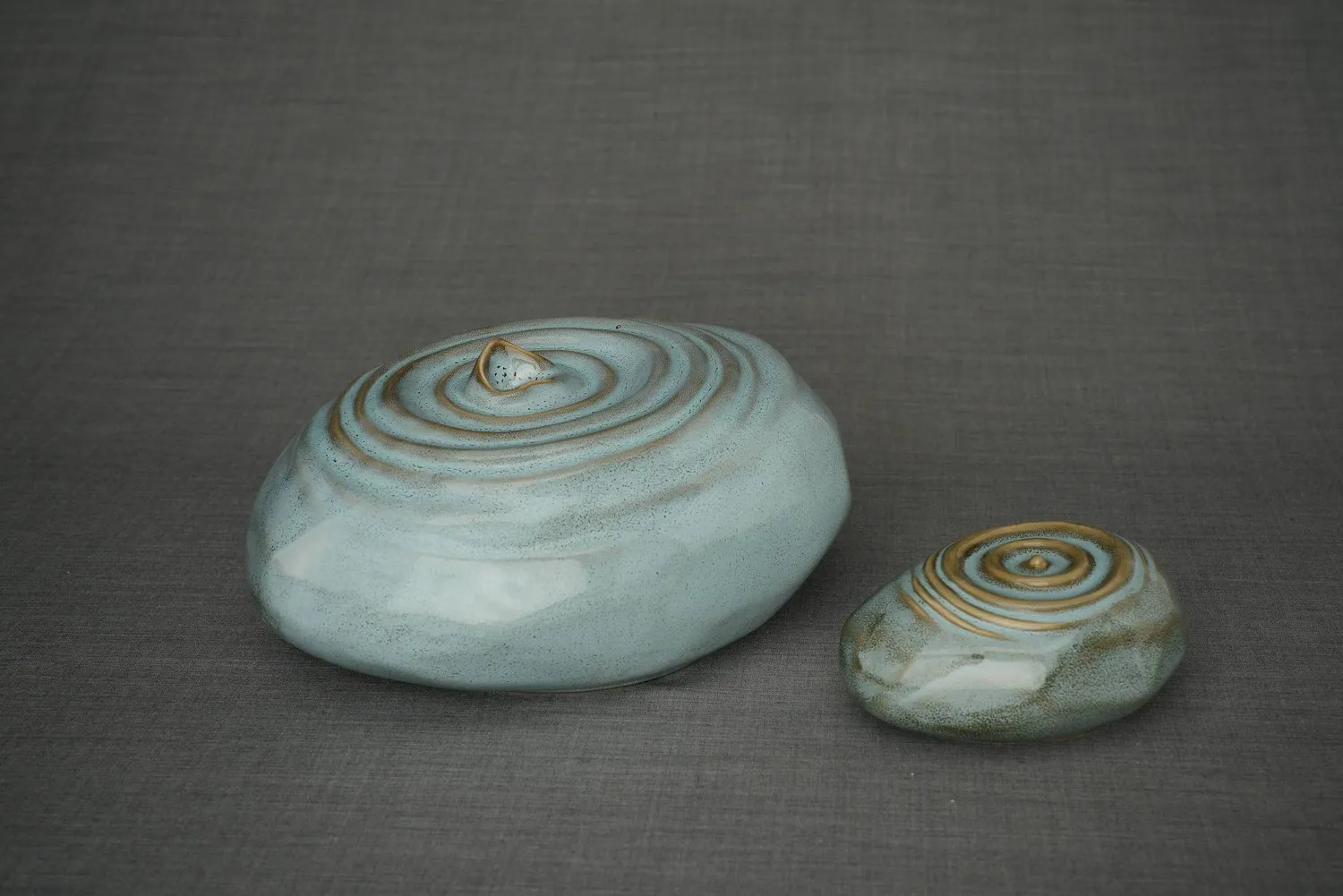 Pulvis Art Urns Risonanza set urne cinerarie ceramica