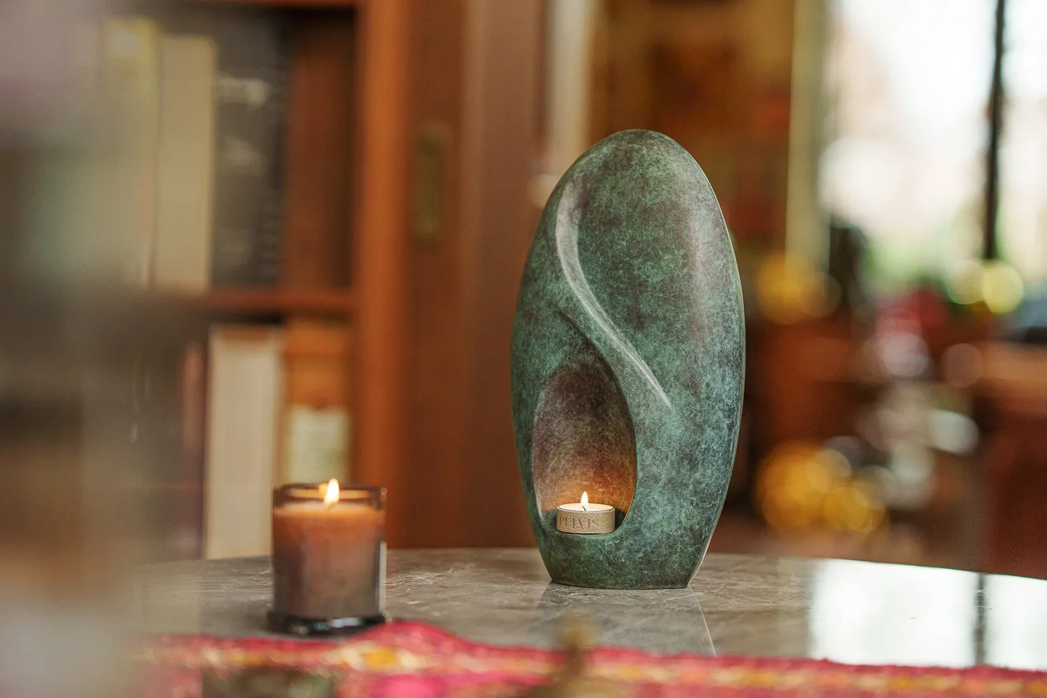 Pulvis Art Urns Eternity urna cineraria in bronzo patina verde