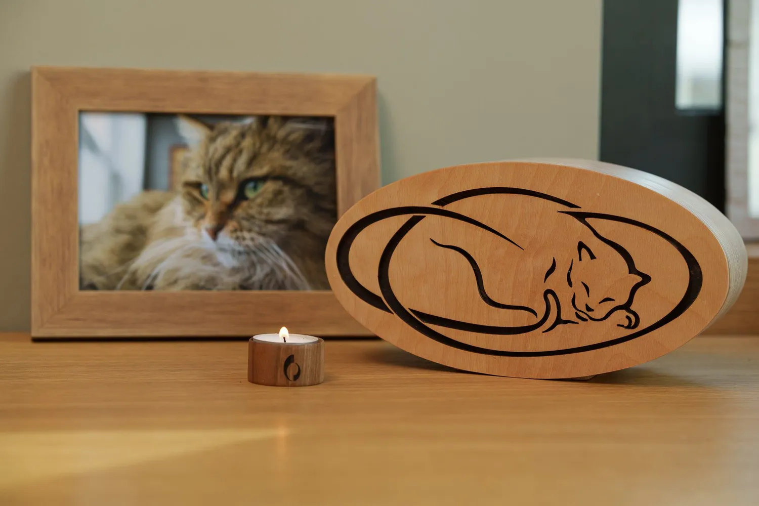 Pulvis Art Urns Gatto a riposo RES-WOOD urna legno